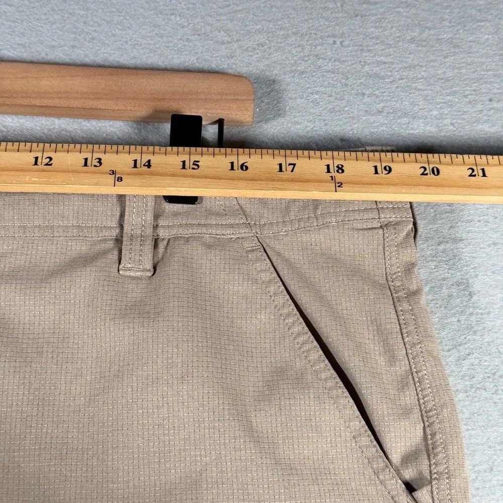Prana Zion Mens 38 Tan Khaki Stretch Ripstop Hiking Shorts 8 Inseam 13730